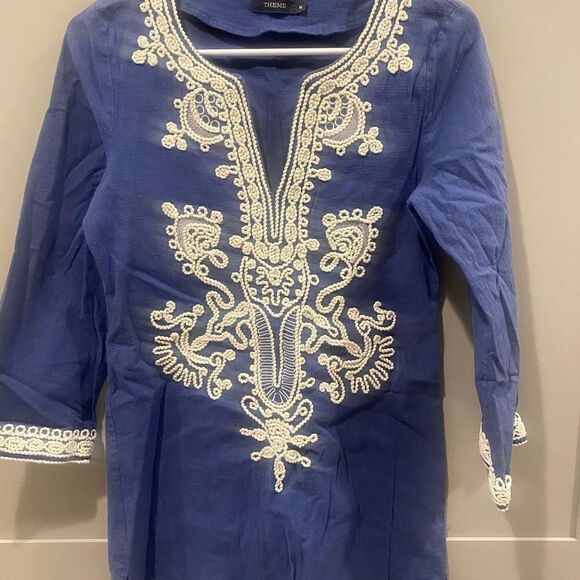 Tunic - beautiful!!! Embroidered details! - Picture 1 of 6